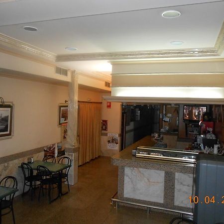 Hotel Los Hermanos Ocana  Bagian luar foto
