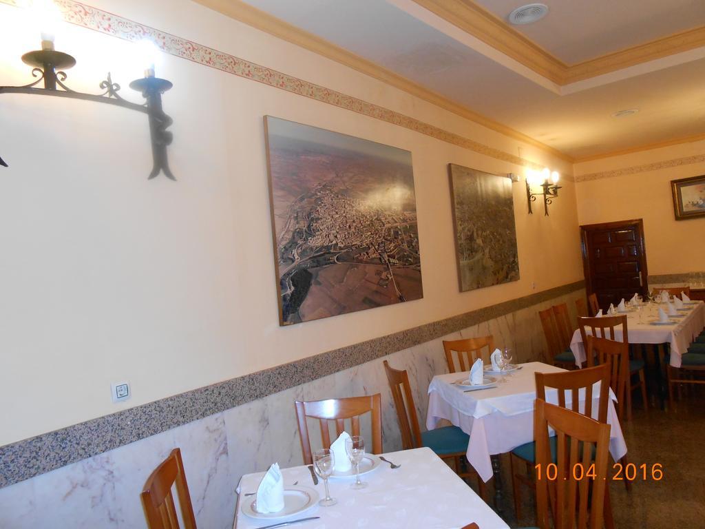 Hotel Los Hermanos Ocana  Bagian luar foto