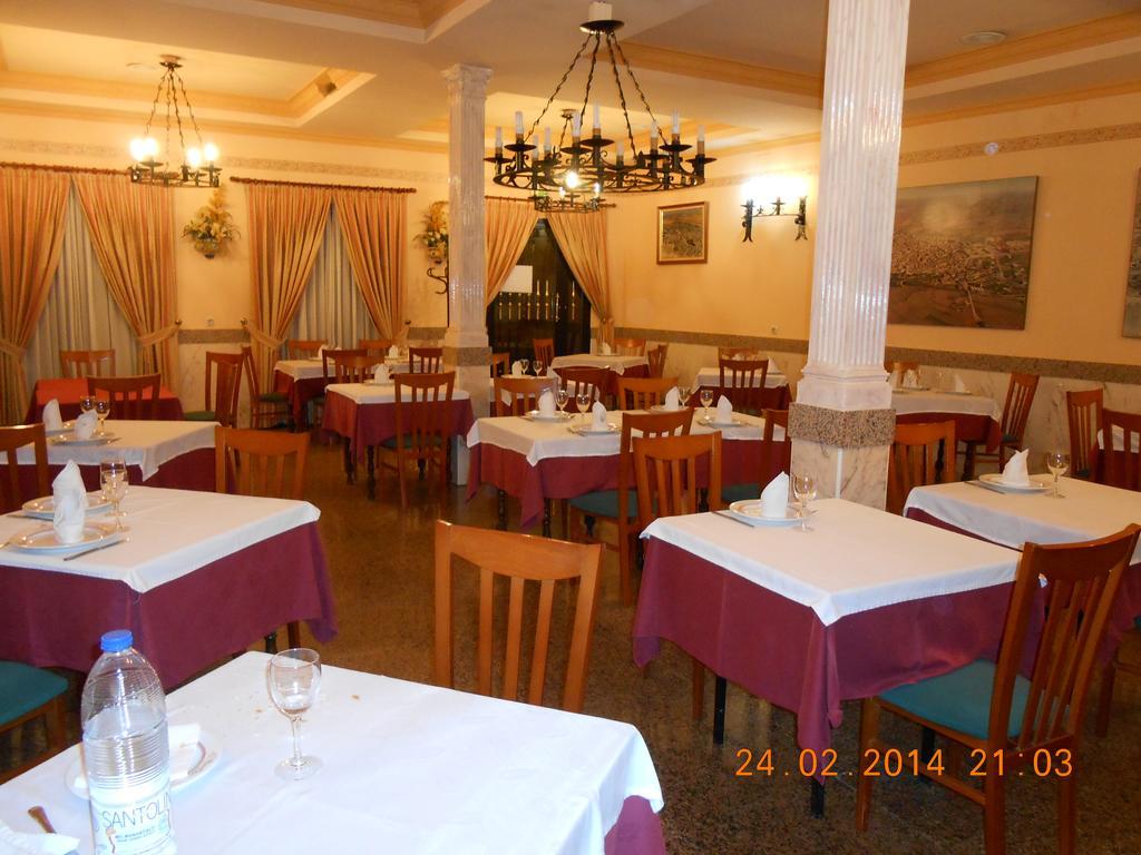 Hotel Los Hermanos Ocana  Bagian luar foto