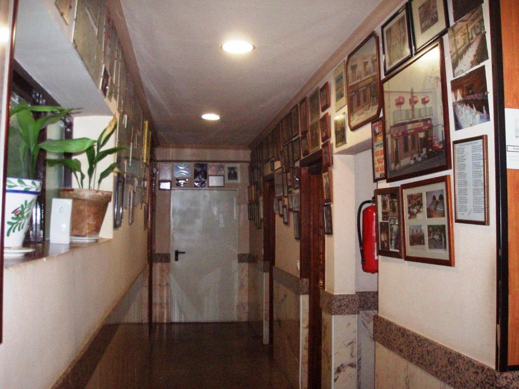 Hotel Los Hermanos Ocana  Bagian luar foto