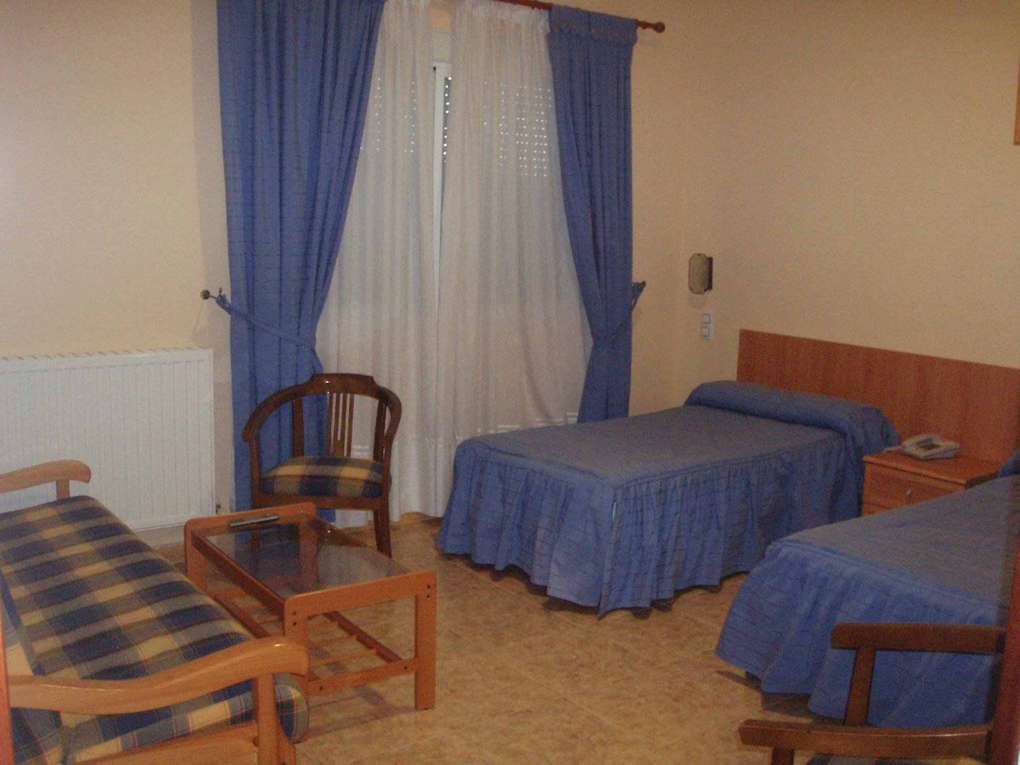 Hotel Los Hermanos Ocana  Bagian luar foto